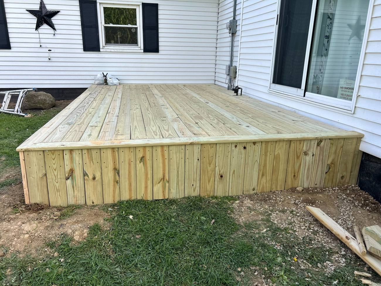 Low deck with full board skirting